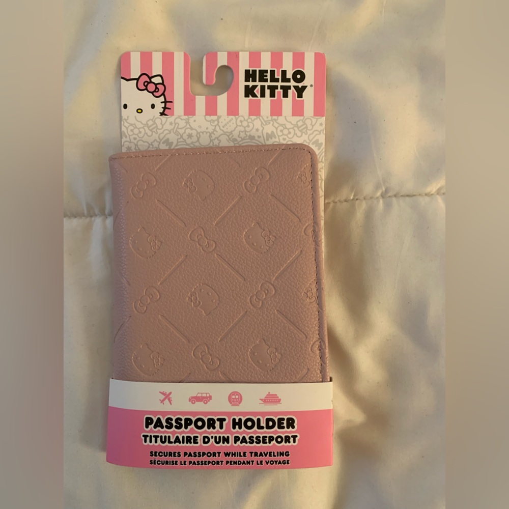 Hello Kitty Pink Travel Accessory